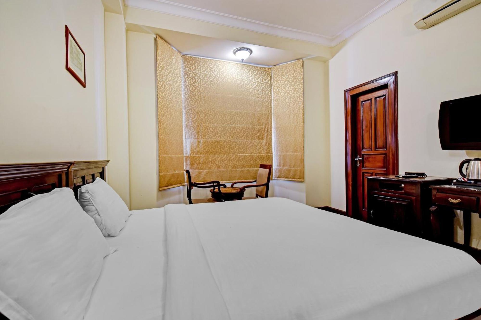 Collection O Hotel Four Boutique Kukas Dış mekan fotoğraf