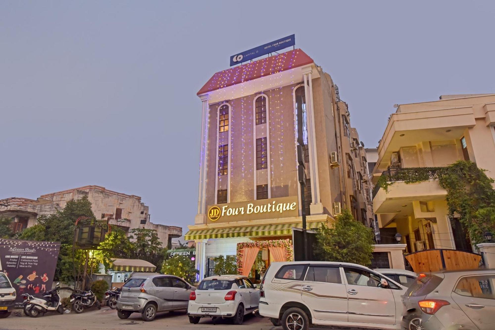 Collection O Hotel Four Boutique Kukas Dış mekan fotoğraf