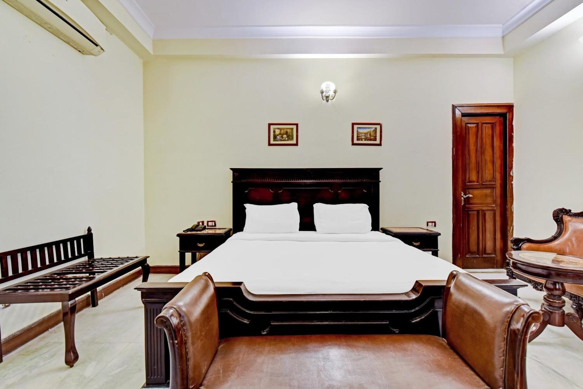 Collection O Hotel Four Boutique Kukas Dış mekan fotoğraf