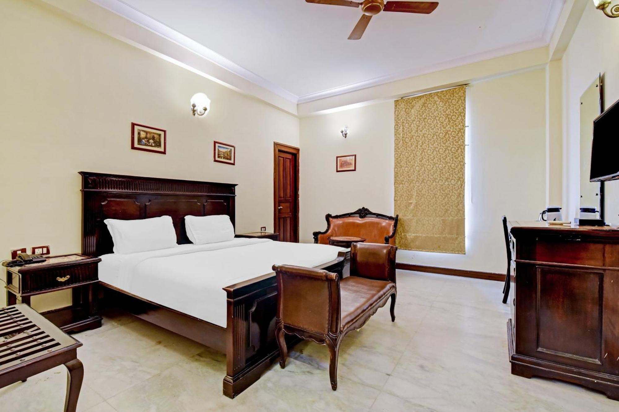 Collection O Hotel Four Boutique Kukas Dış mekan fotoğraf