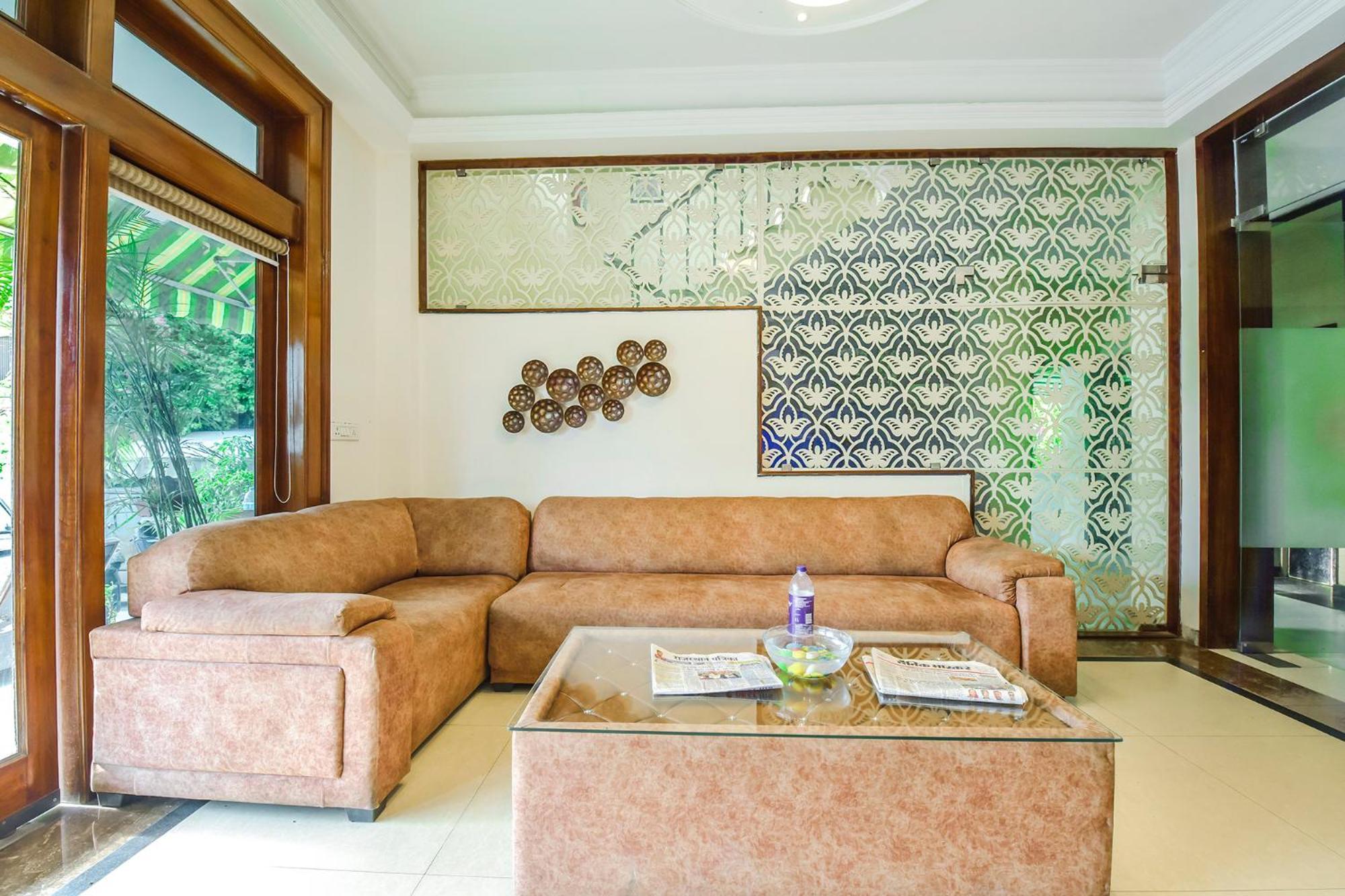 Collection O Hotel Four Boutique Kukas Dış mekan fotoğraf