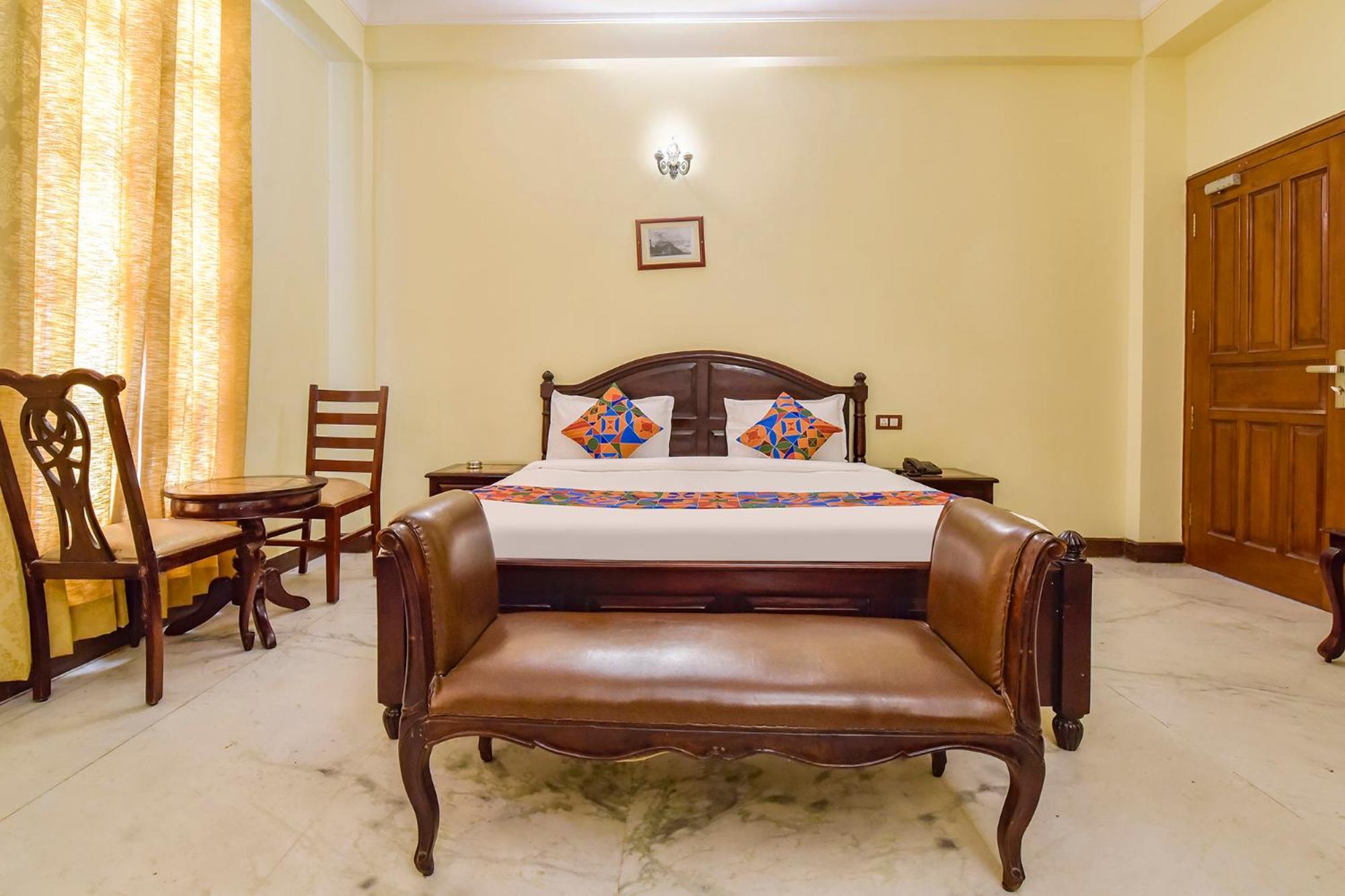 Collection O Hotel Four Boutique Kukas Dış mekan fotoğraf