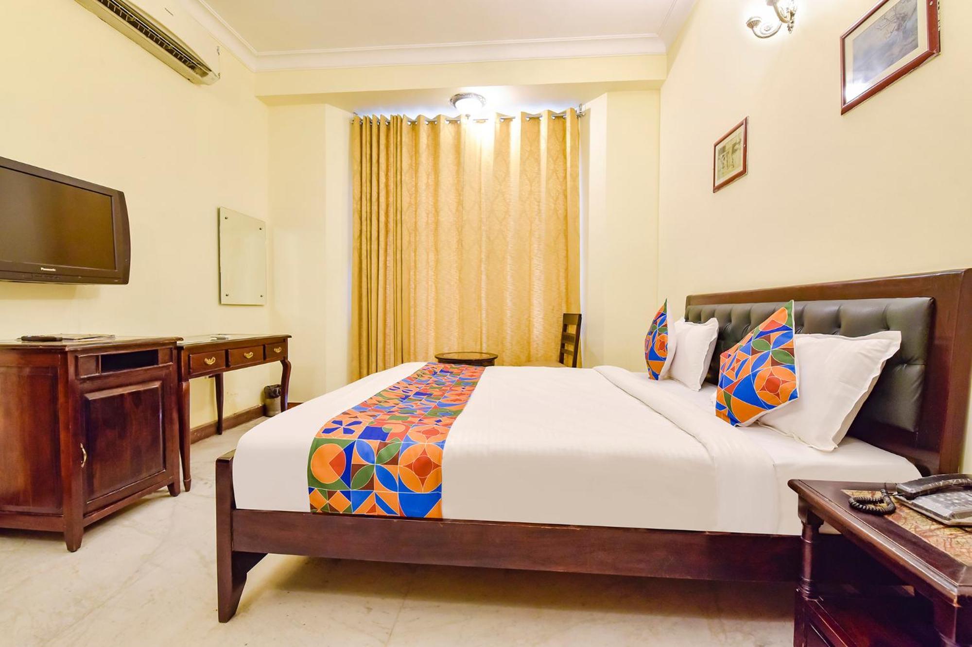 Collection O Hotel Four Boutique Kukas Dış mekan fotoğraf