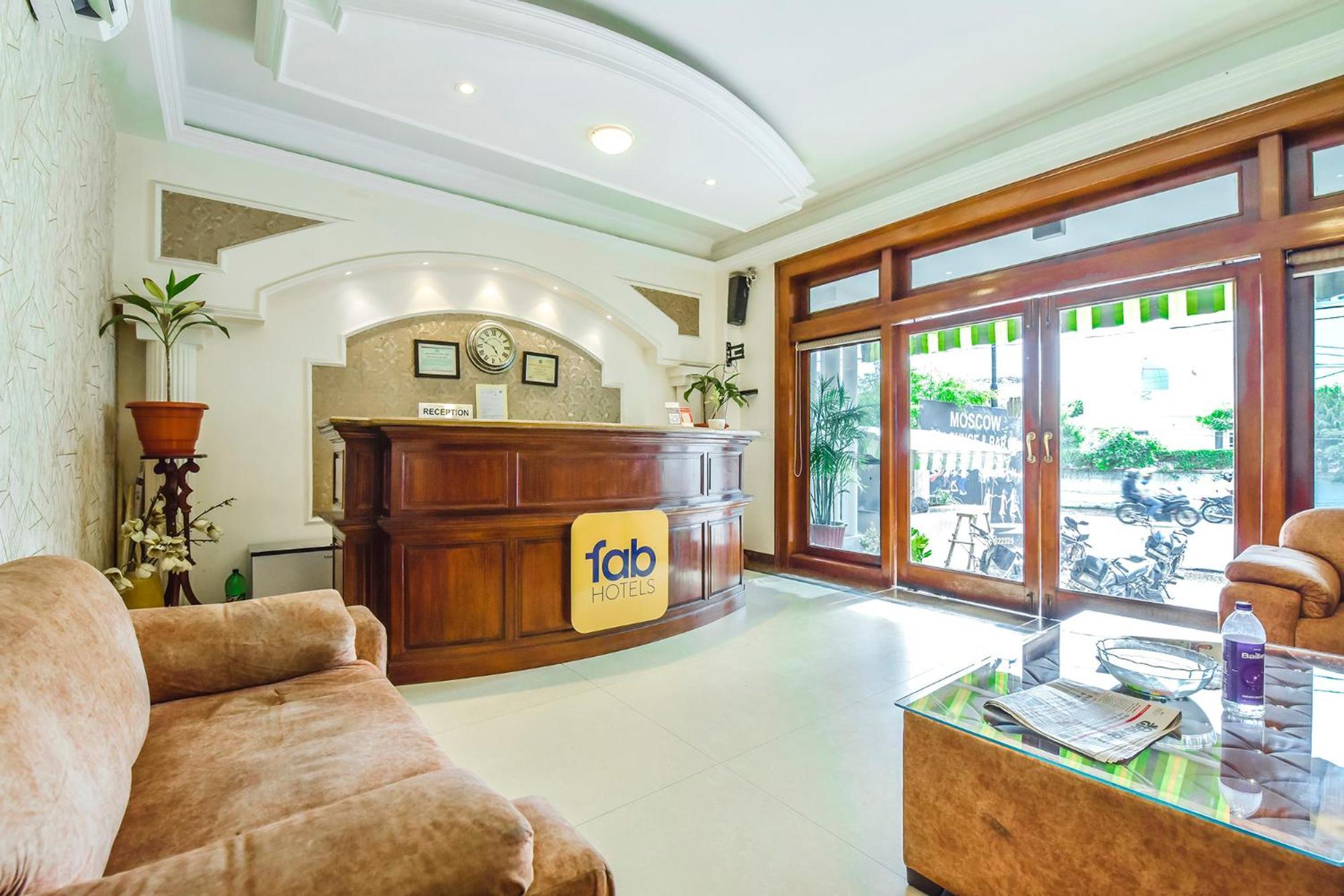 Collection O Hotel Four Boutique Kukas Dış mekan fotoğraf