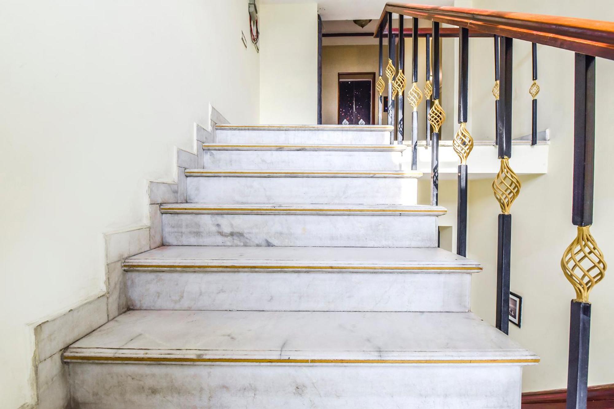 Collection O Hotel Four Boutique Kukas Dış mekan fotoğraf